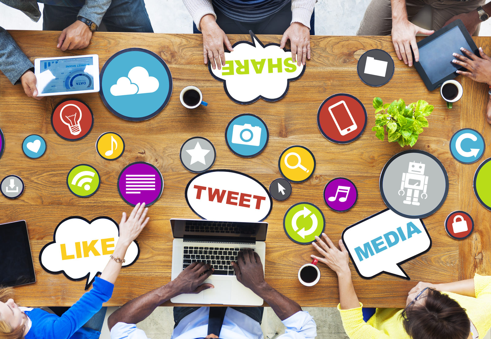 Instagram, TikTok e LinkedIn em 2025: Estratégias de Redes Sociais que Realmente Funcionam